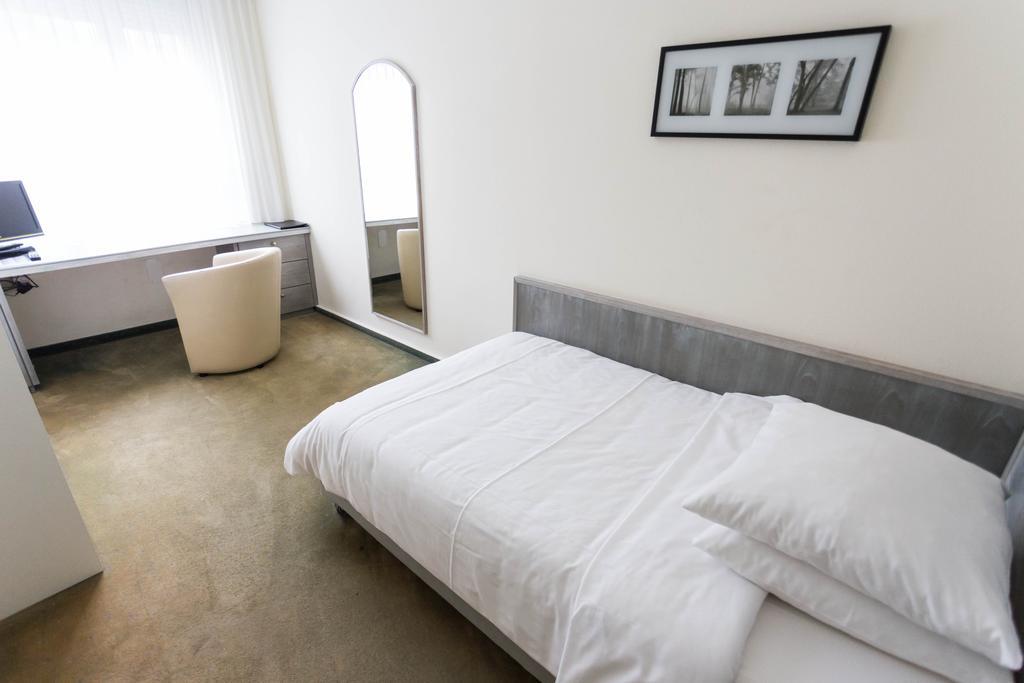 Astor Hotel & Serviced Studios Zurich Room photo