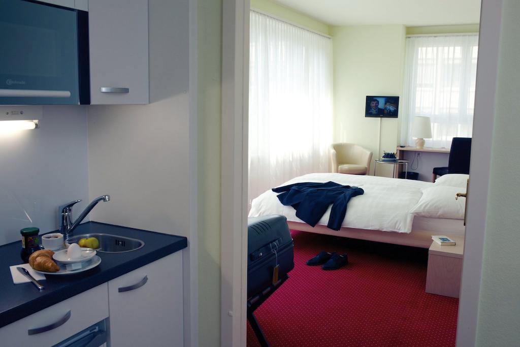 Astor Hotel & Serviced Studios Zurich Room photo